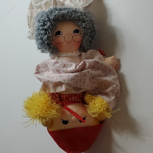 R. Dakin reversible Little Red Riding Doll - Picture 5 of 5